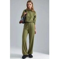 Strick-Set mit Stehkragen und Weitbeinhose