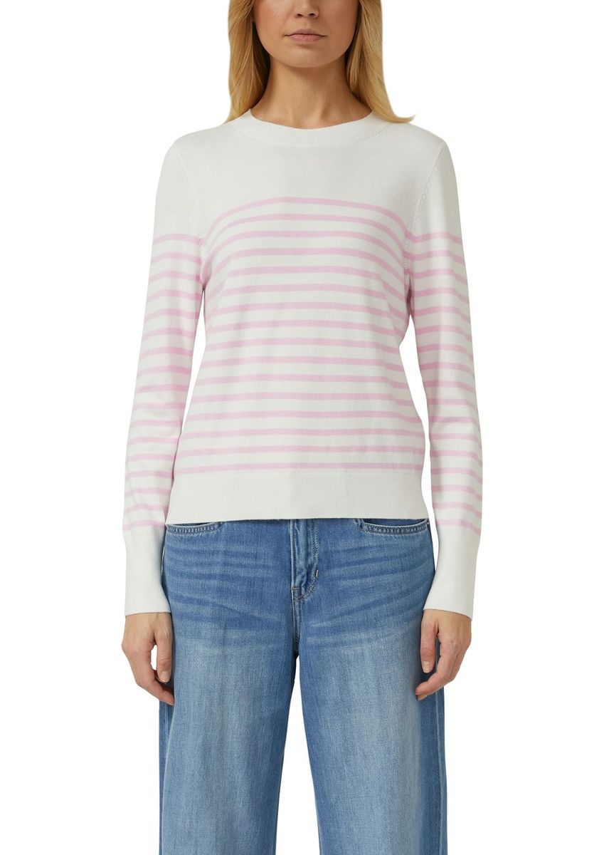 Gestreifter Strickpullover in Weiß und Rosa