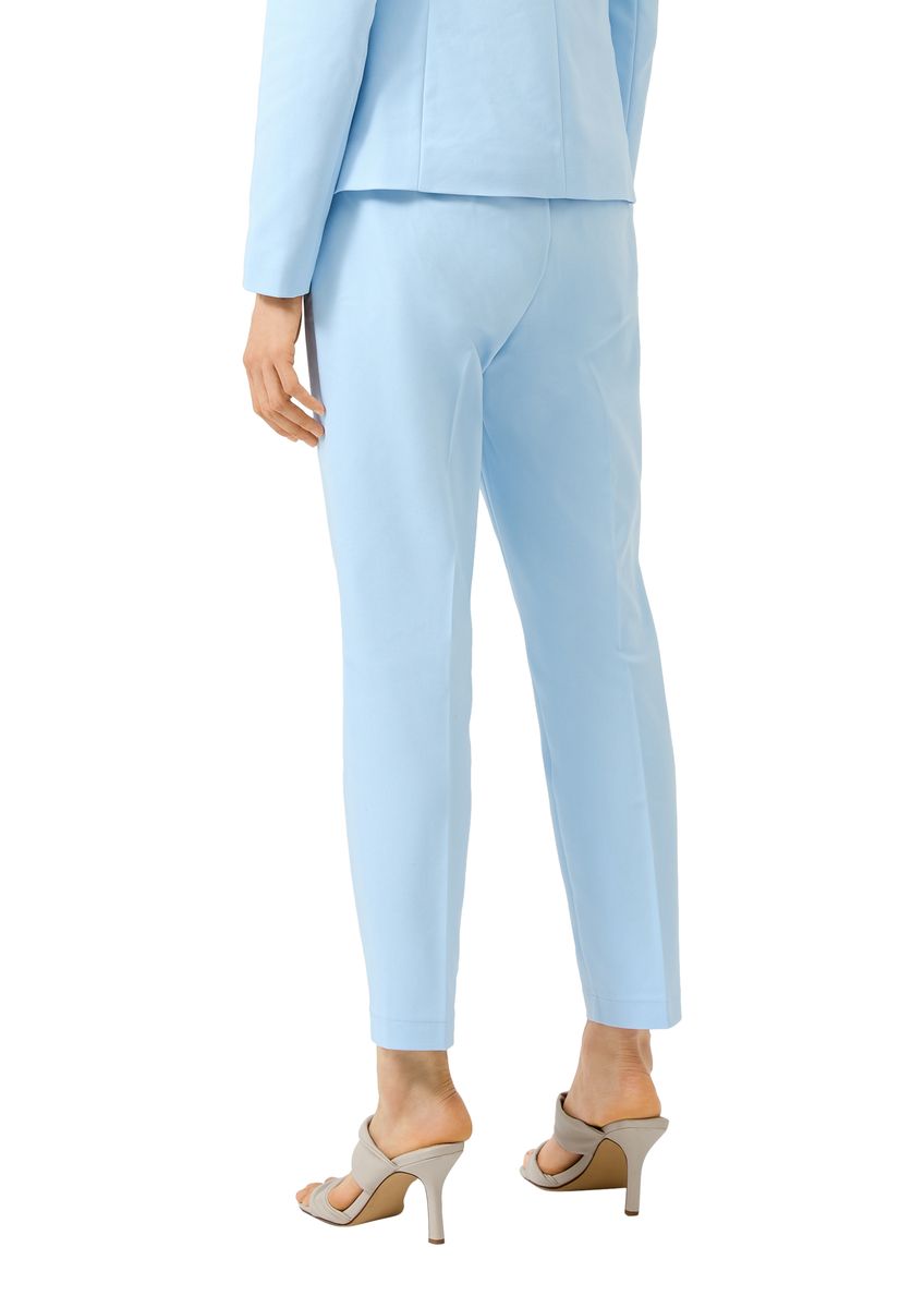 Schlanke High-Waist Stoffhose