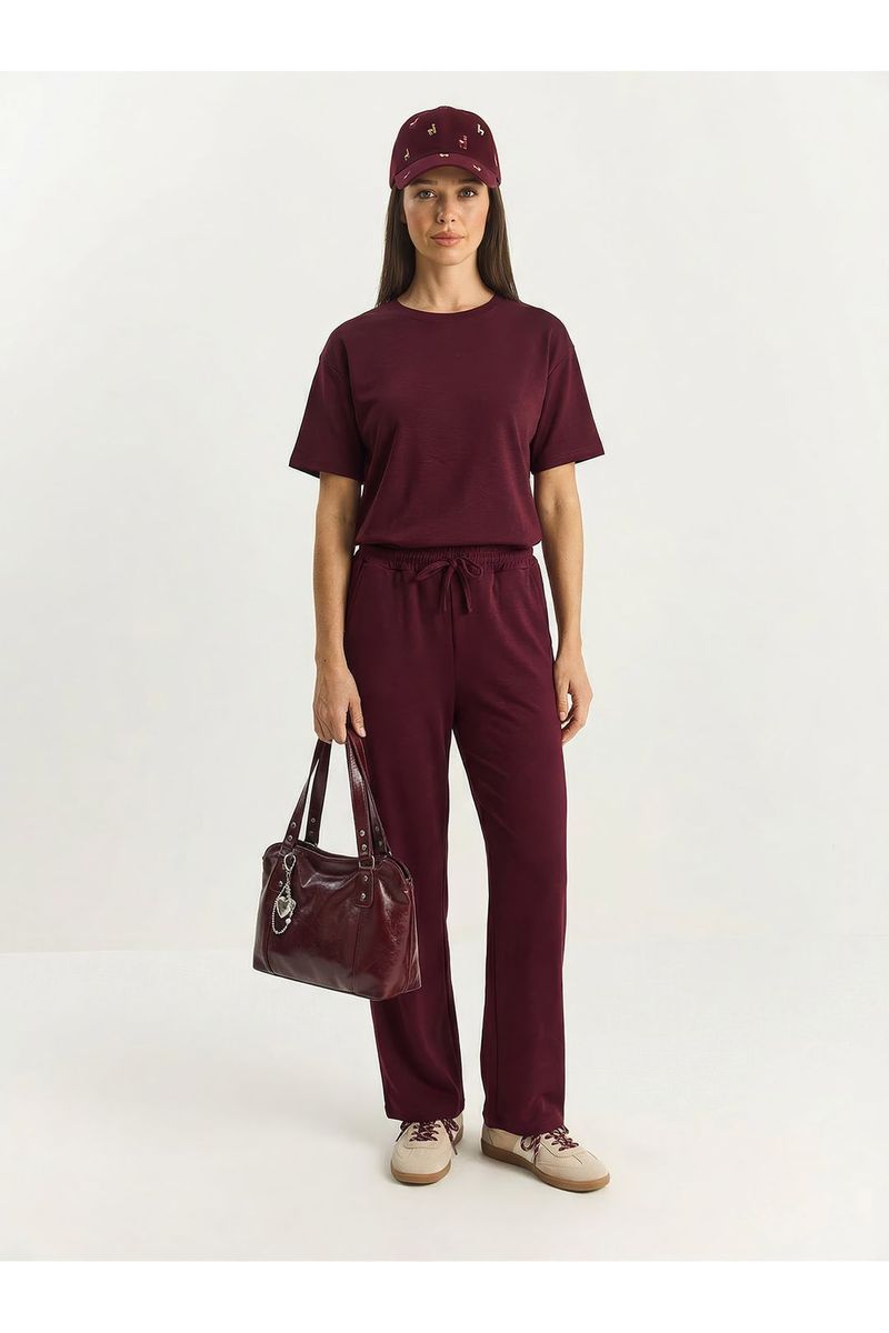 Lockeres Set aus T-Shirt und Hose