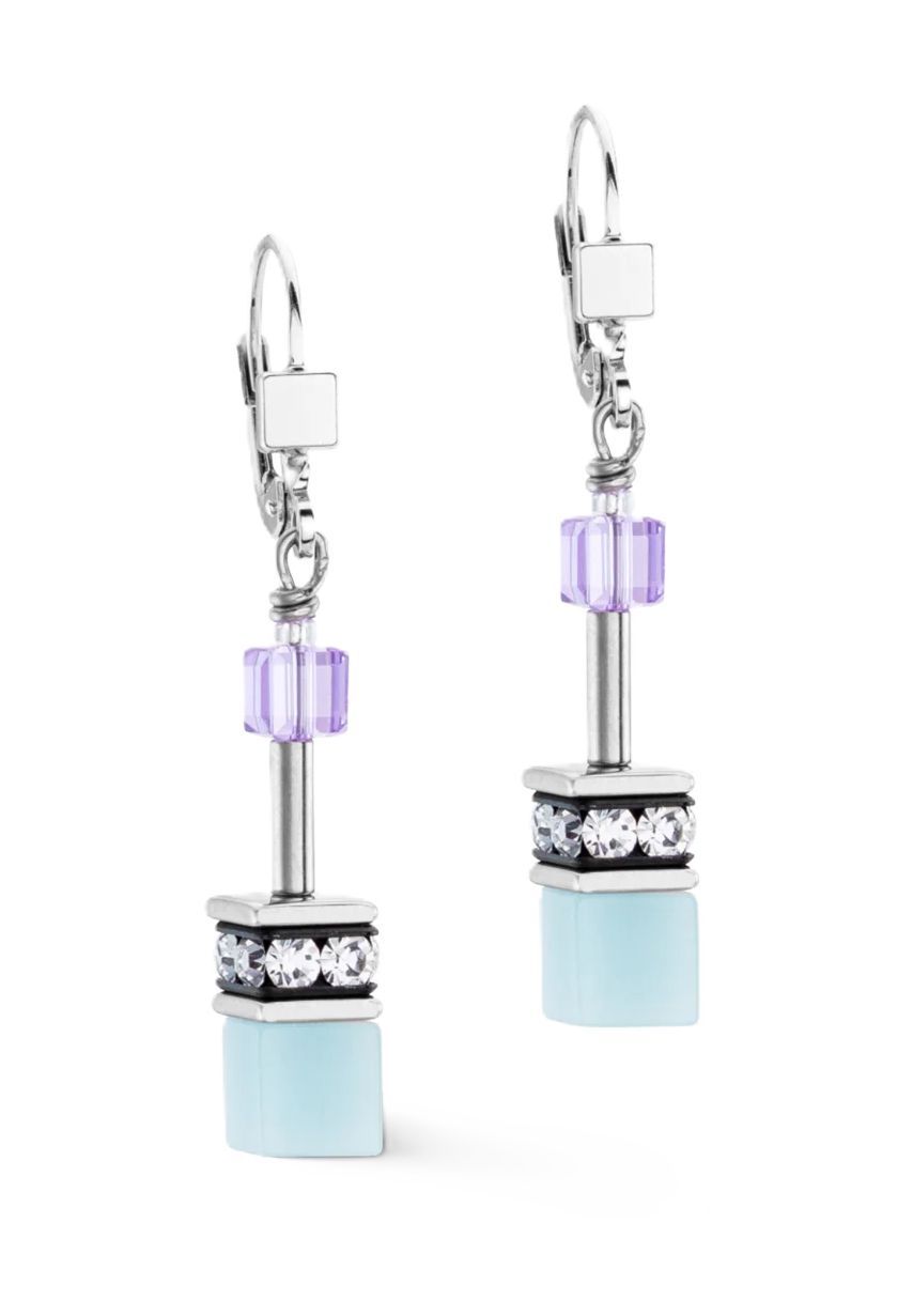 Moderne Ohrhänger mit Kristallakzenten