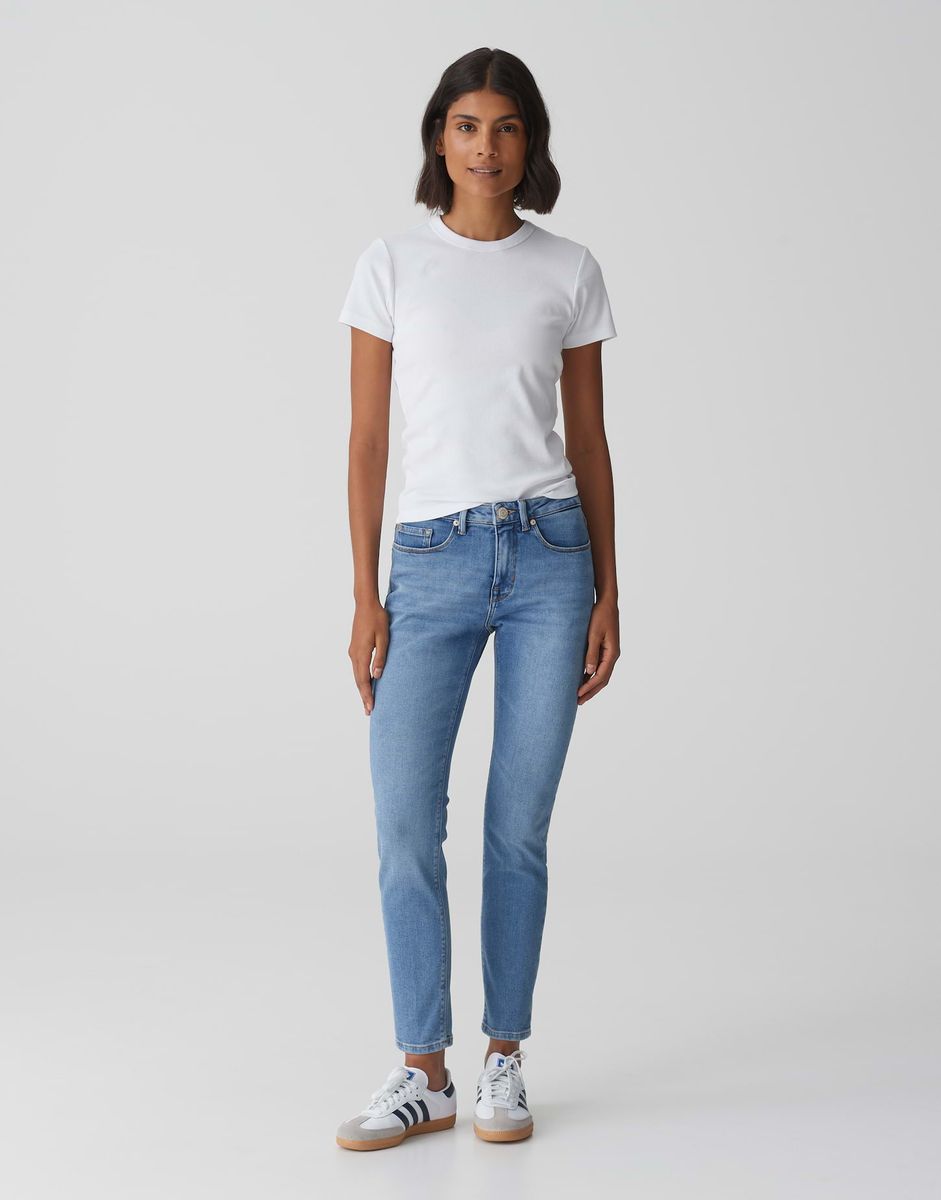 Schmal geschnittene Jeans in Knöchellänge