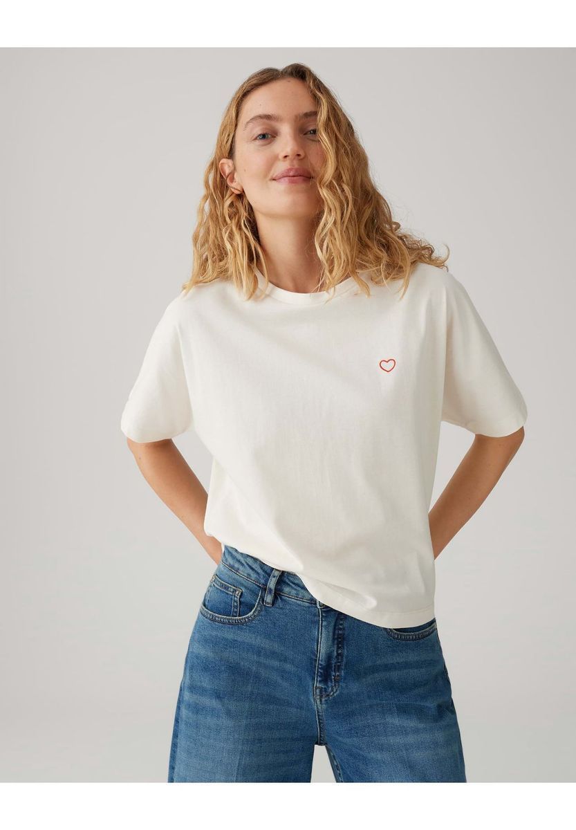 Minimalistisches beiges Baumwoll-T-Shirt mit Herz