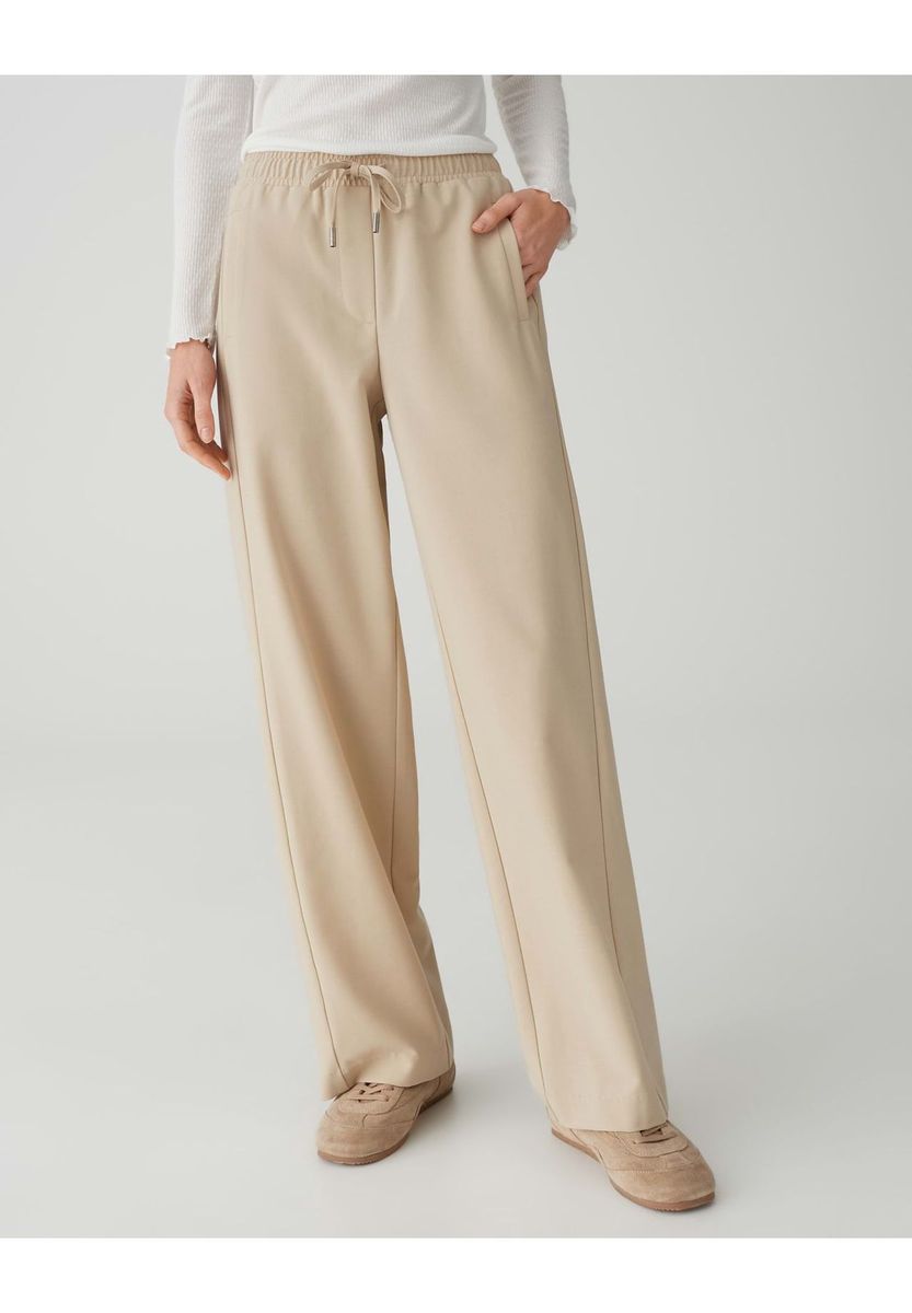 Beige Hose mit Kordelzug und verkürztem Bein