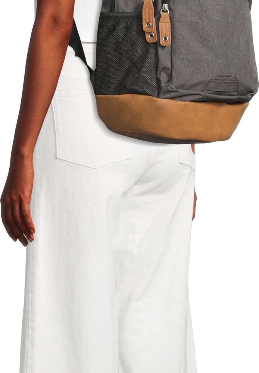 Klassischer Freizeitrucksack mit Lederdetails