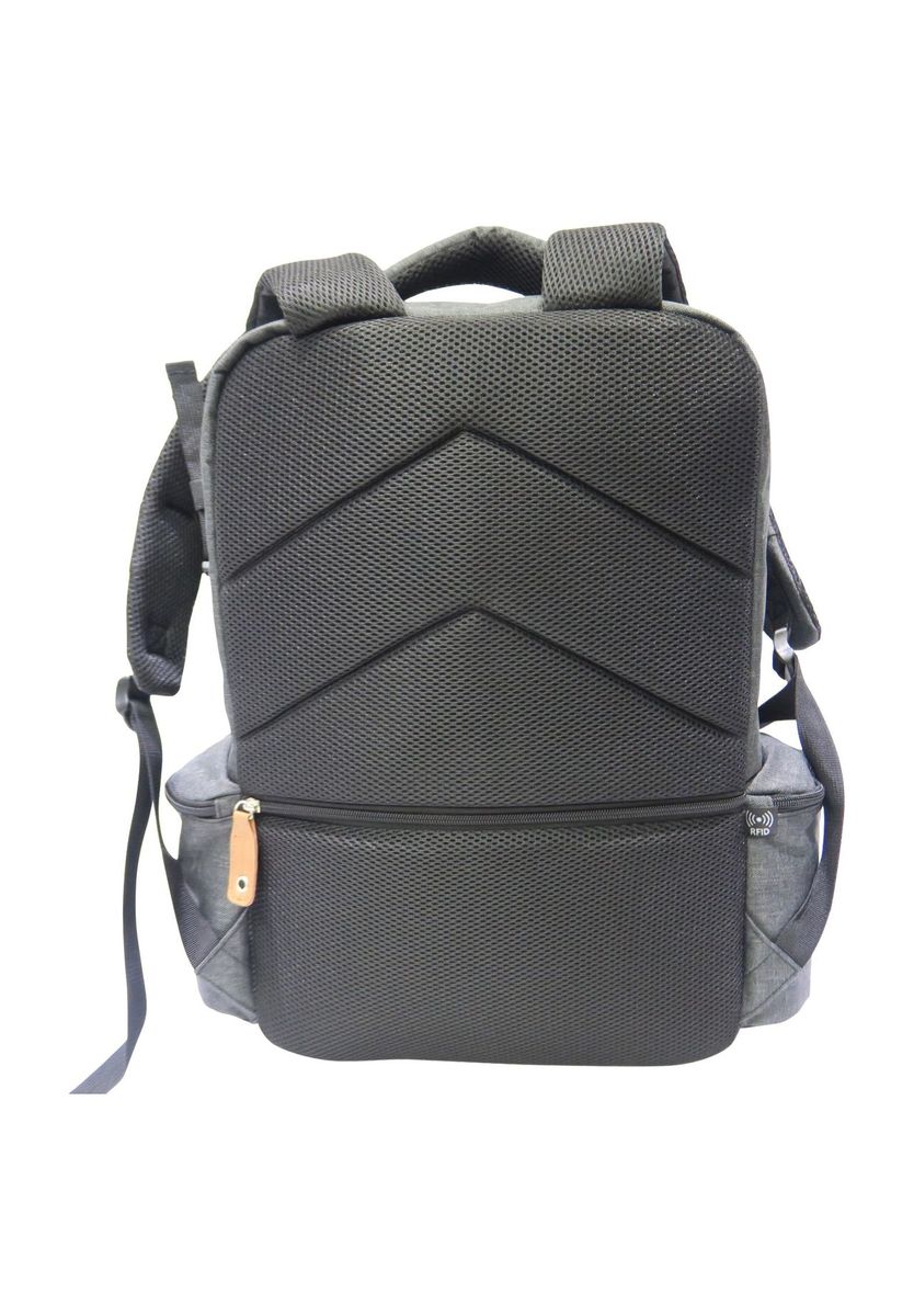 Funktionaler Reiserucksack mit Laptopfach