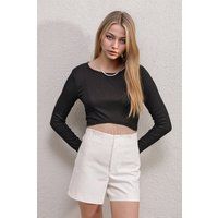 Geripptes Crop-Top mit Kettenfransen