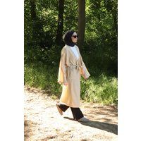 Langer Kimono mit Bindegürtel