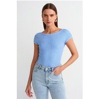 Geripptes Kurzarmshirt mit tiefem Rücken