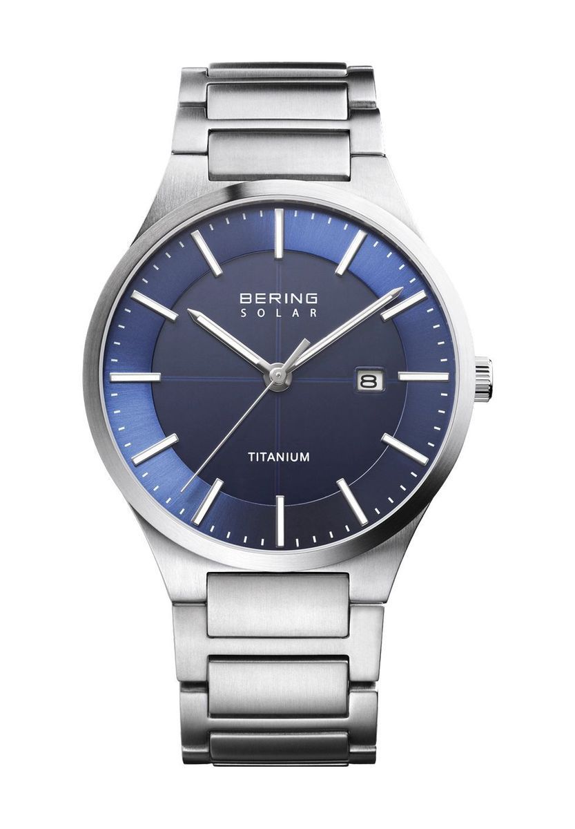 Klassische Silber Titan Solar Uhr