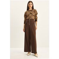 Hochtaillierte weite Hose mit Knöpfen