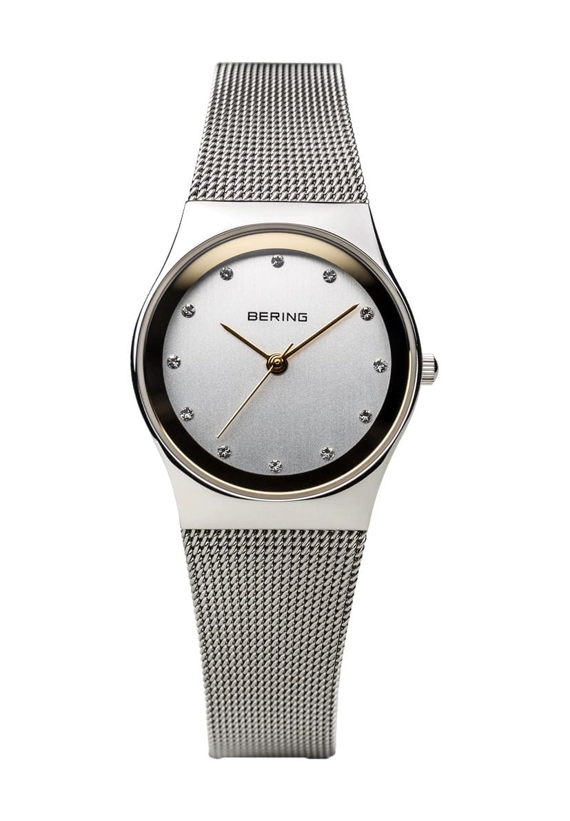 Elegante silberne Damenuhr mit Kristallen