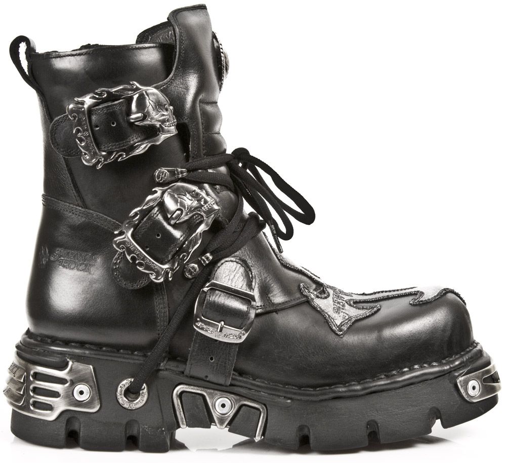 Reactor Plateau Design mit Totenkopf-Schnallen