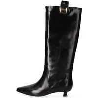 Schicke Stiefel mit Kitten-Heel