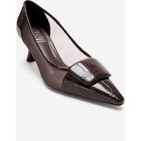 Pumps mit Kroko-Effekt und Mesh