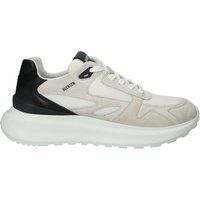 Moderne klobige Mesh-Runner-Sneaker