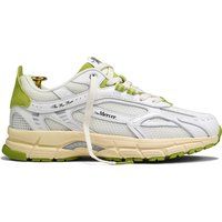 Nachhaltige Sneaker aus Ananasleder