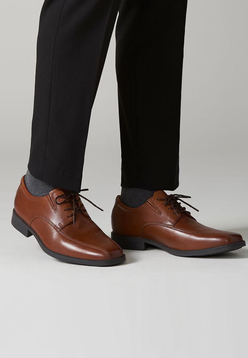Klassischer Lederschuh
