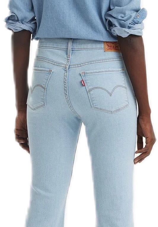 Formende Bootcut Jeans Helle Waschung