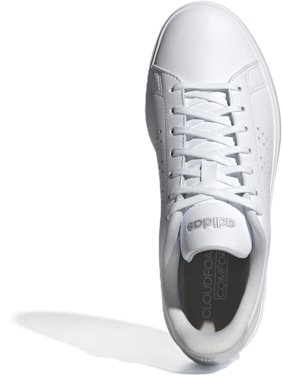 Minimalistische Sneaker mit Lochmuster