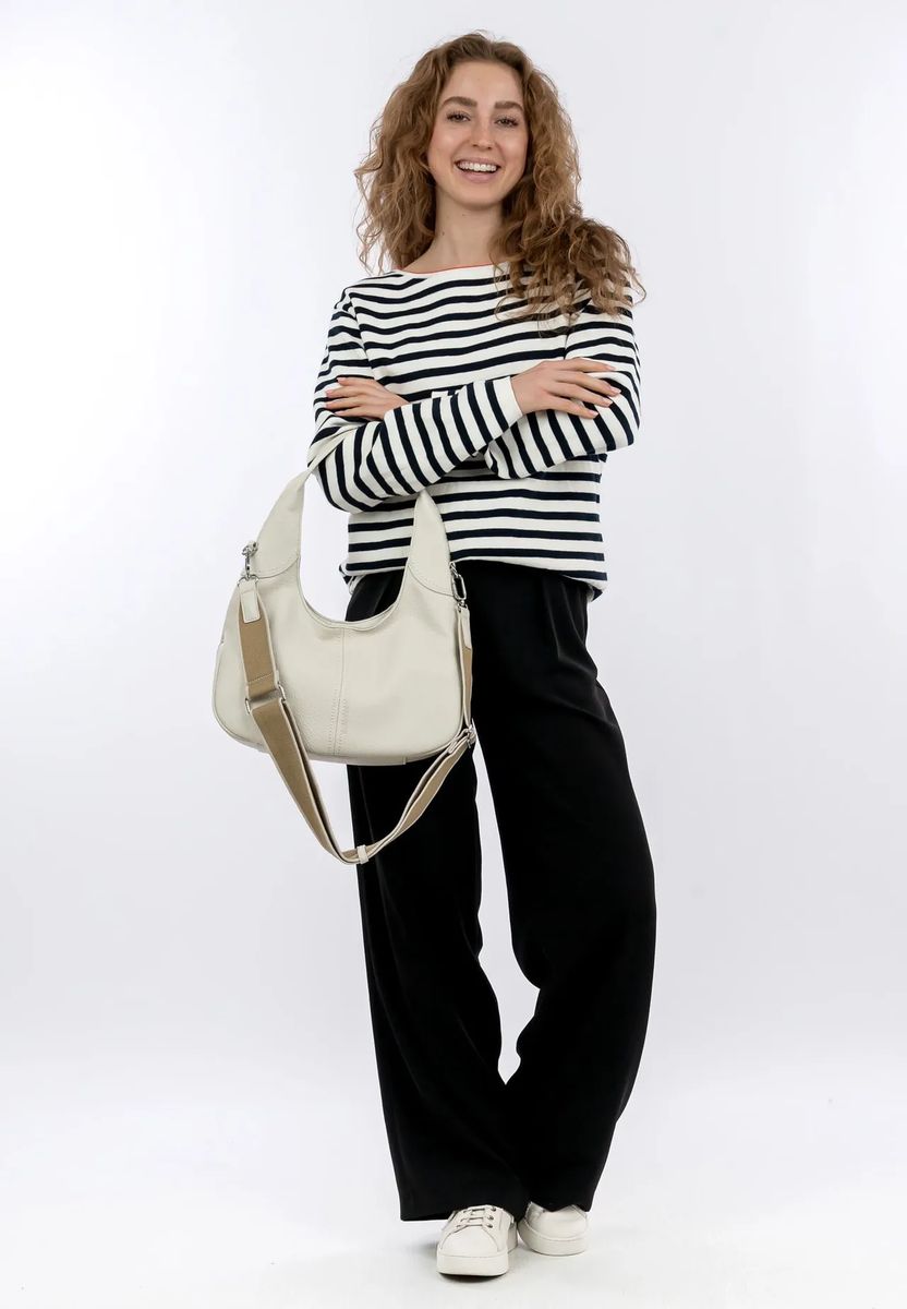 Weiche minimalistische Hobo-Tasche