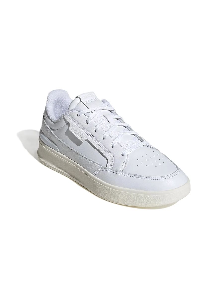 Minimalistische Leder-Sneaker im Tennis-Stil