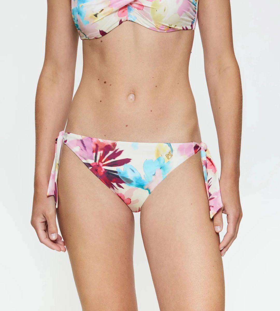 Bikini-Slip mit floralem Print