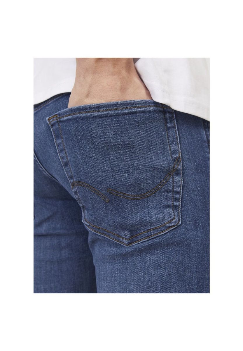 Schmal geschnittene Stone-Washed Jeans