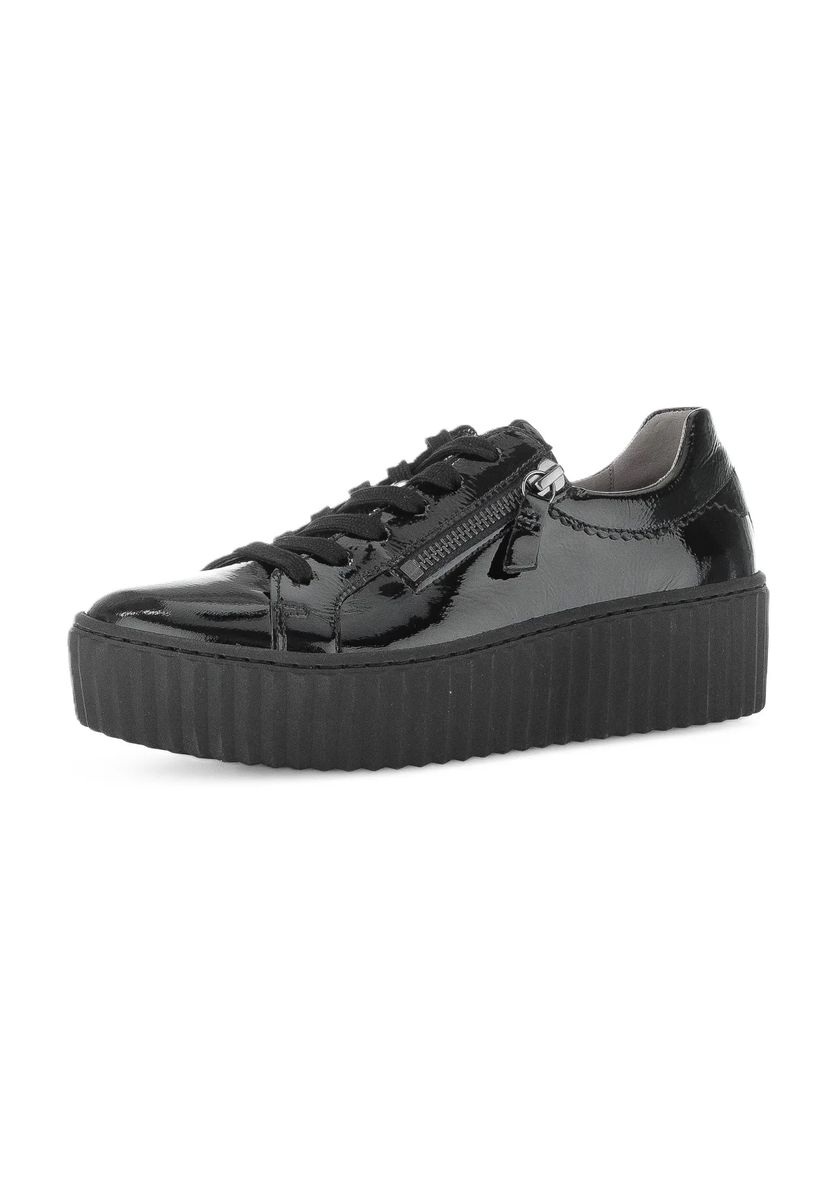 Plateau-Sneaker in Lack-Optik