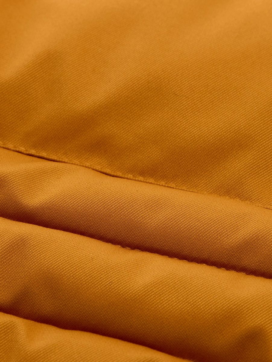 Funktionale Winter-Steppjacke mit Kapuze