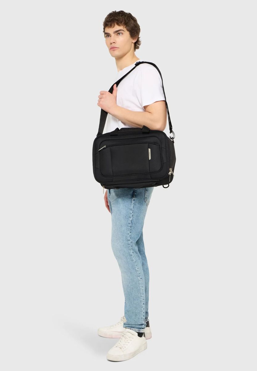 Vielseitige Untertasche für Reisen