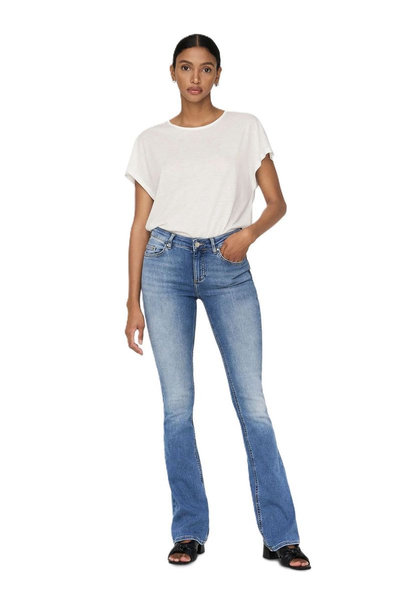 Ausgestellte Jeans mit Used-Waschung