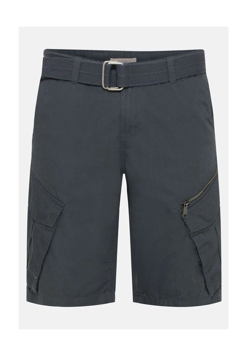 Cargo-Bermudas mit Gürtel und Taschen