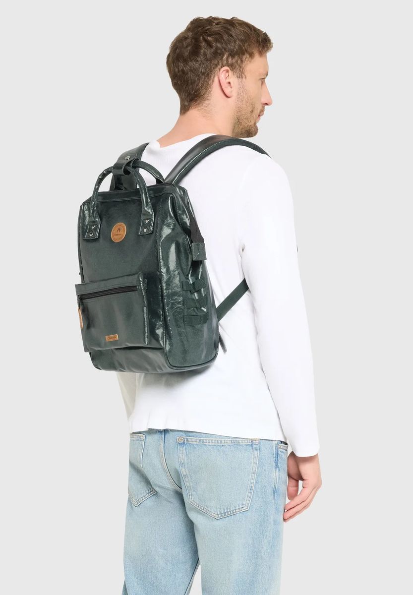 Metallischer Rucksack mit austauschbarer Vordertasche