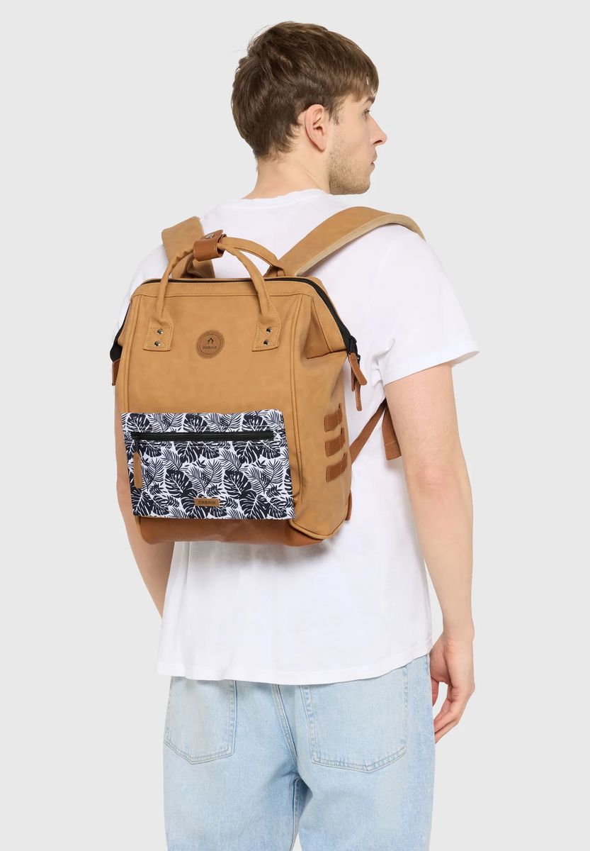 Vielseitiger Reise-Rucksack mit Tasche