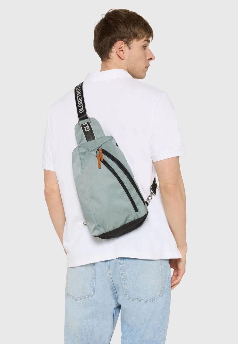 Sportliche Sling-Tasche mit Einzelgurt