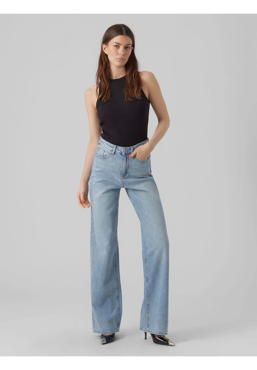 Weit geschnittene Jeans mit hoher Taille