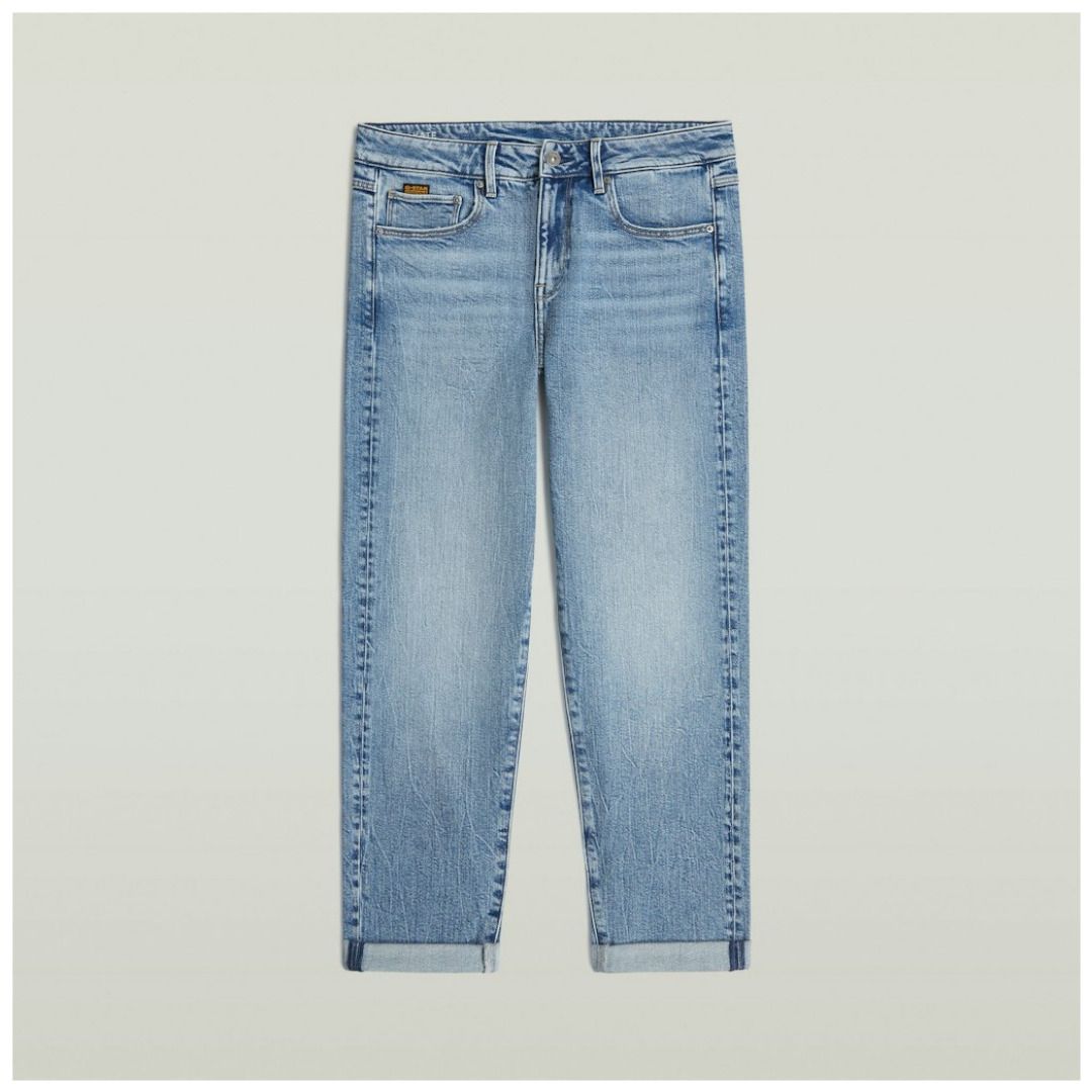 Lässige Boyfriend-Jeans mit Umschlag