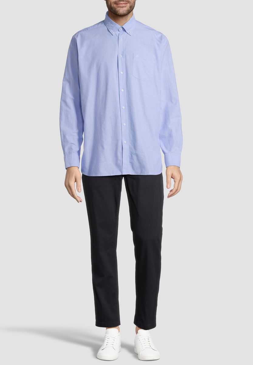 Klassisches Oxford-Button-Down-Hemd