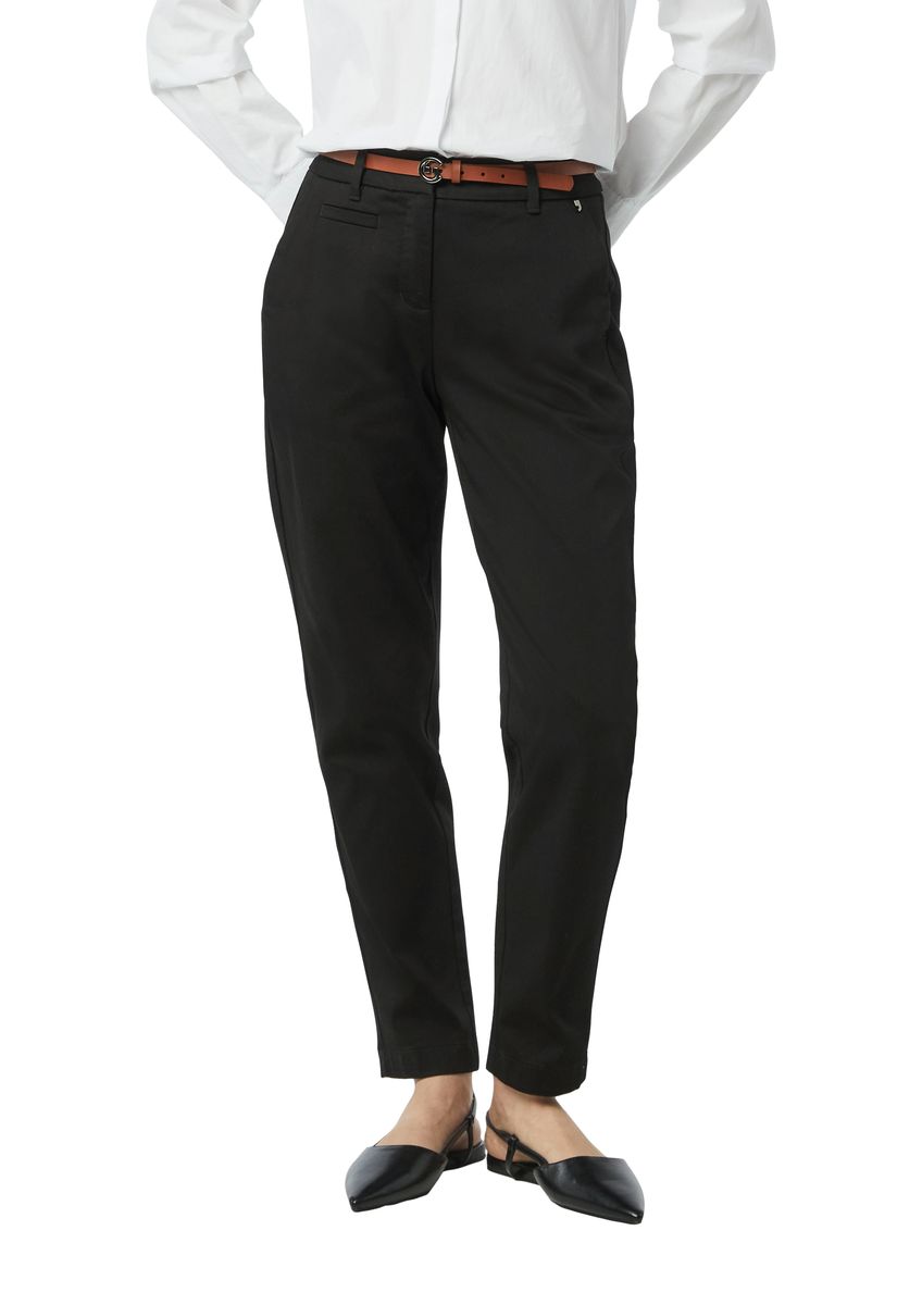 Slim-Fit Chinohose mit Gürtel