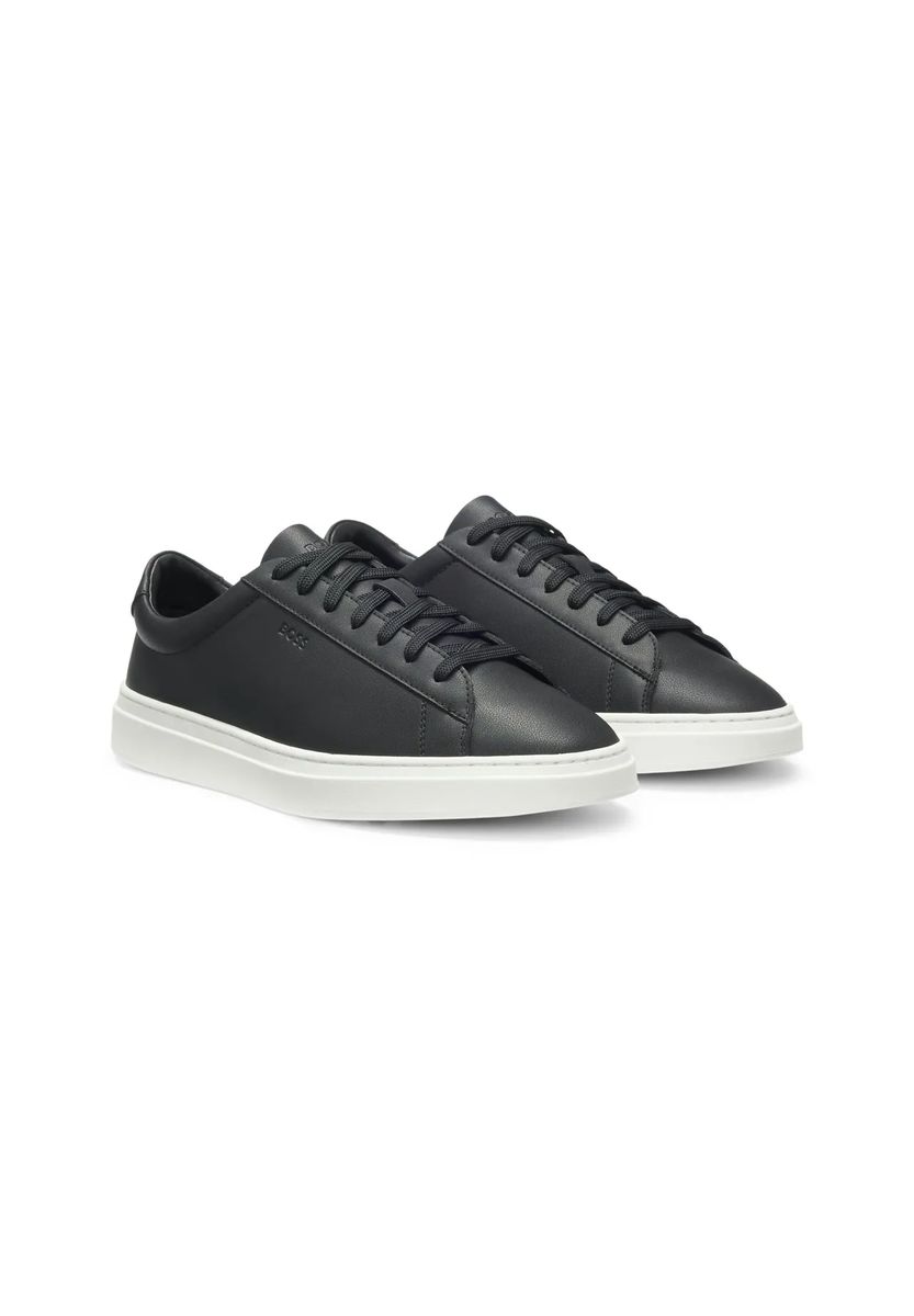 Minimalistische Low-Top-Sneaker aus genarbtem Leder