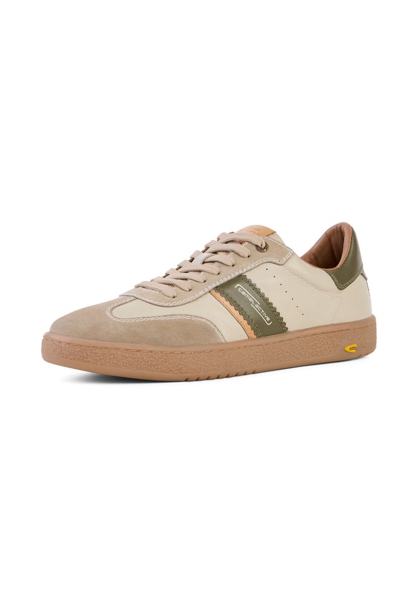 Retro-Sneaker aus verschiedenen Lederarten