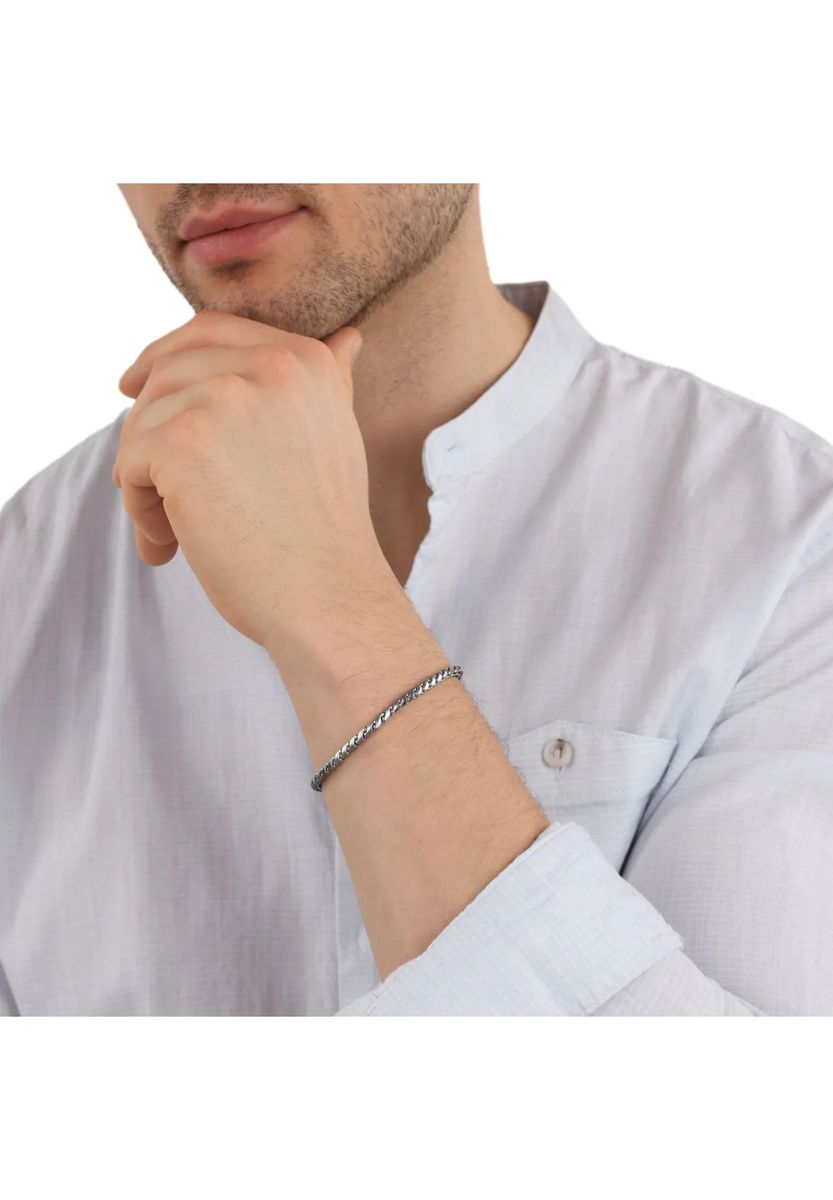Minimalistisches Armband in Kordeloptik