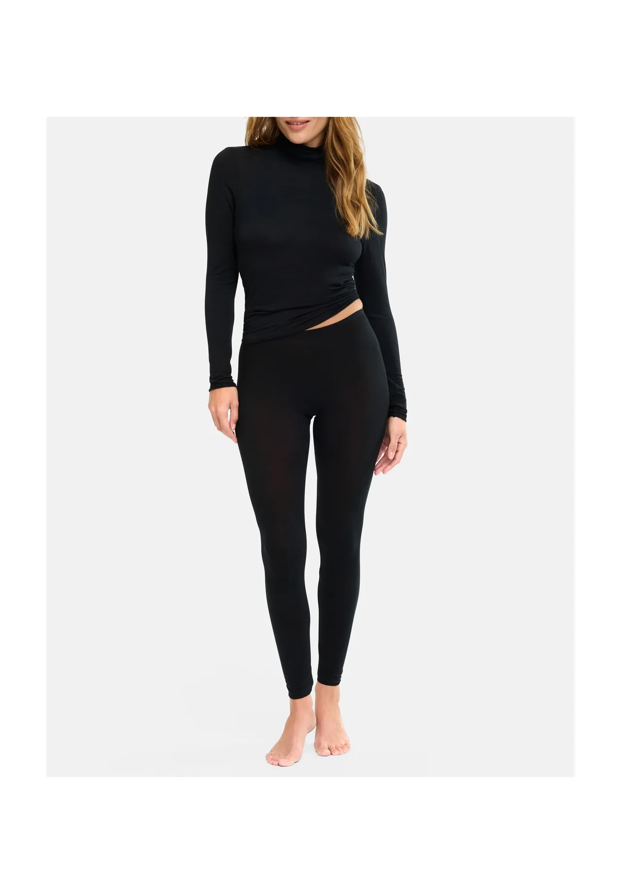 Minimalistischer Langarm-Rollkragenpullover mit Kaschmir