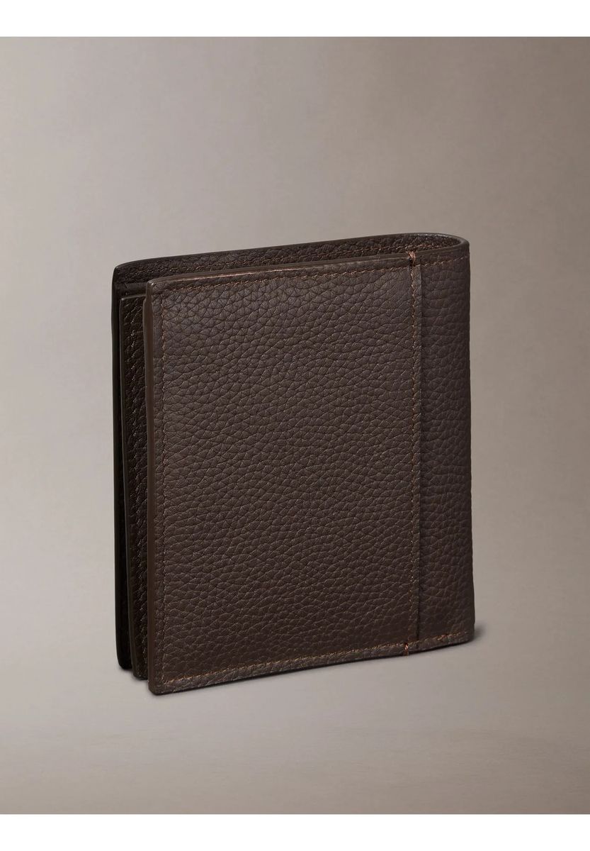 Minimalistische Brieftasche aus genarbtem Leder