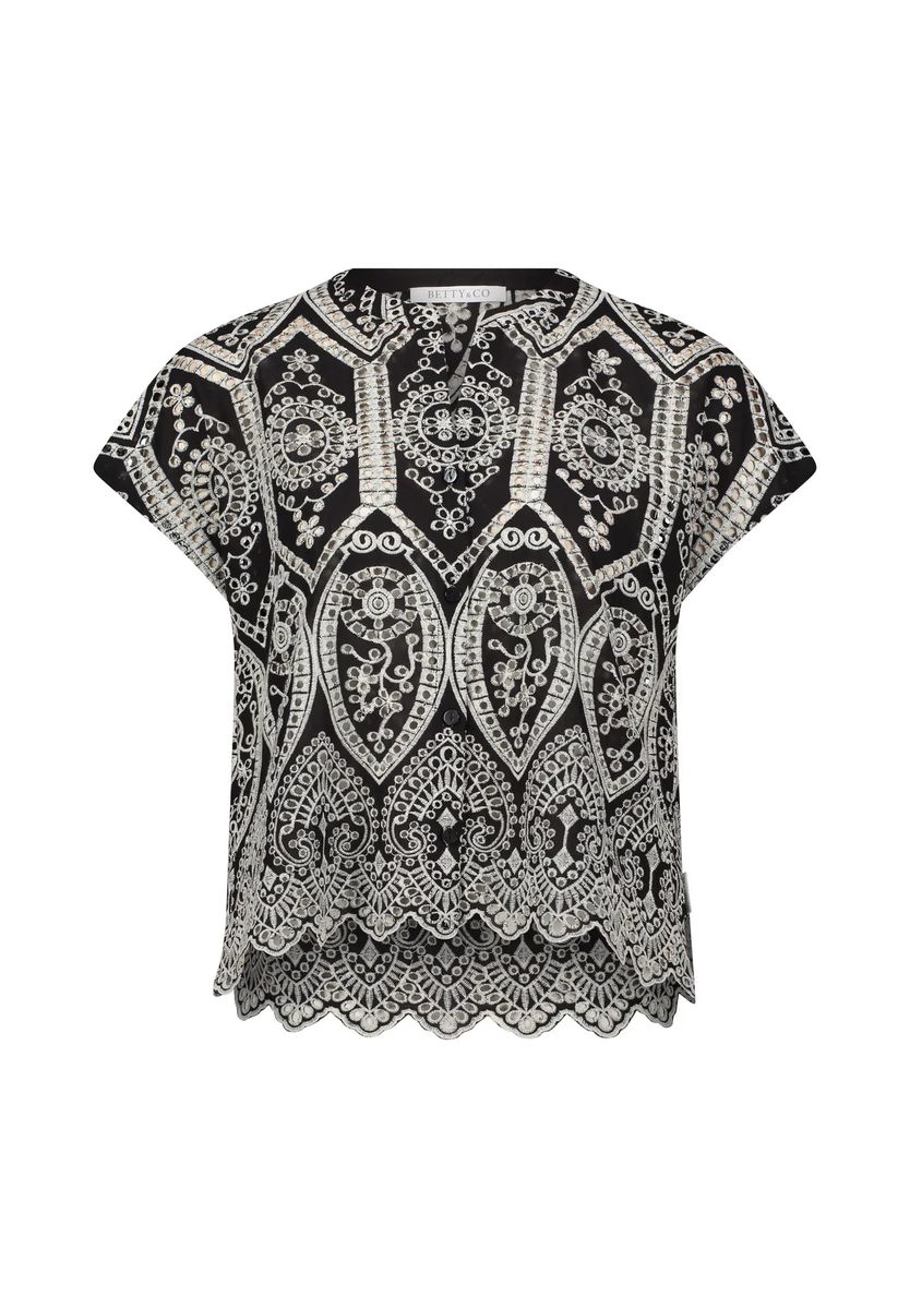 Bestickte Bluse im Ethno-Stil