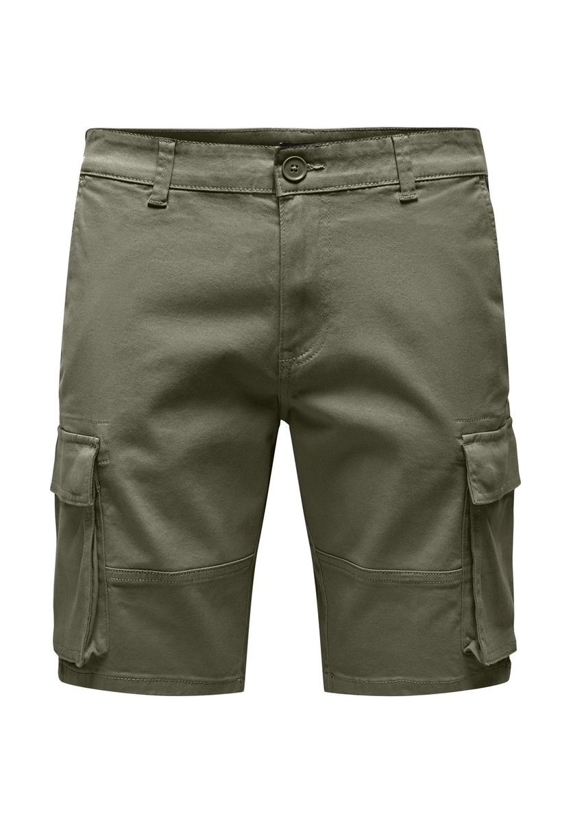 Klassische olivgrüne Cargo-Shorts