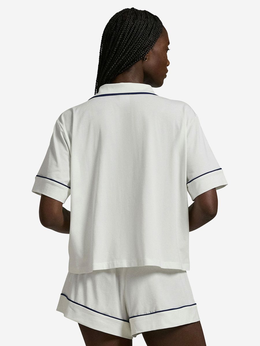 Kurzes Pyjama-Set mit Kontrastpaspeln