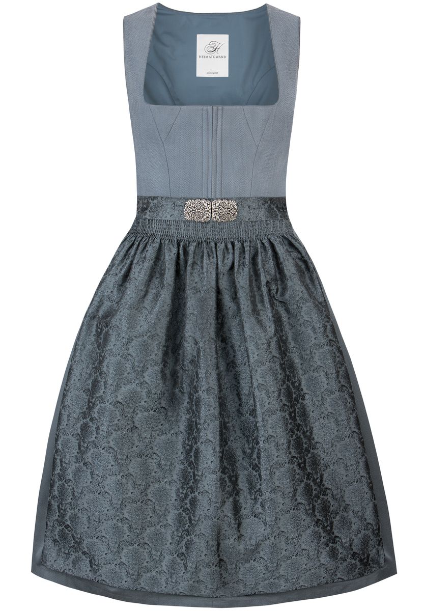 Traditionelles Dirndl mit Jacquardschürze