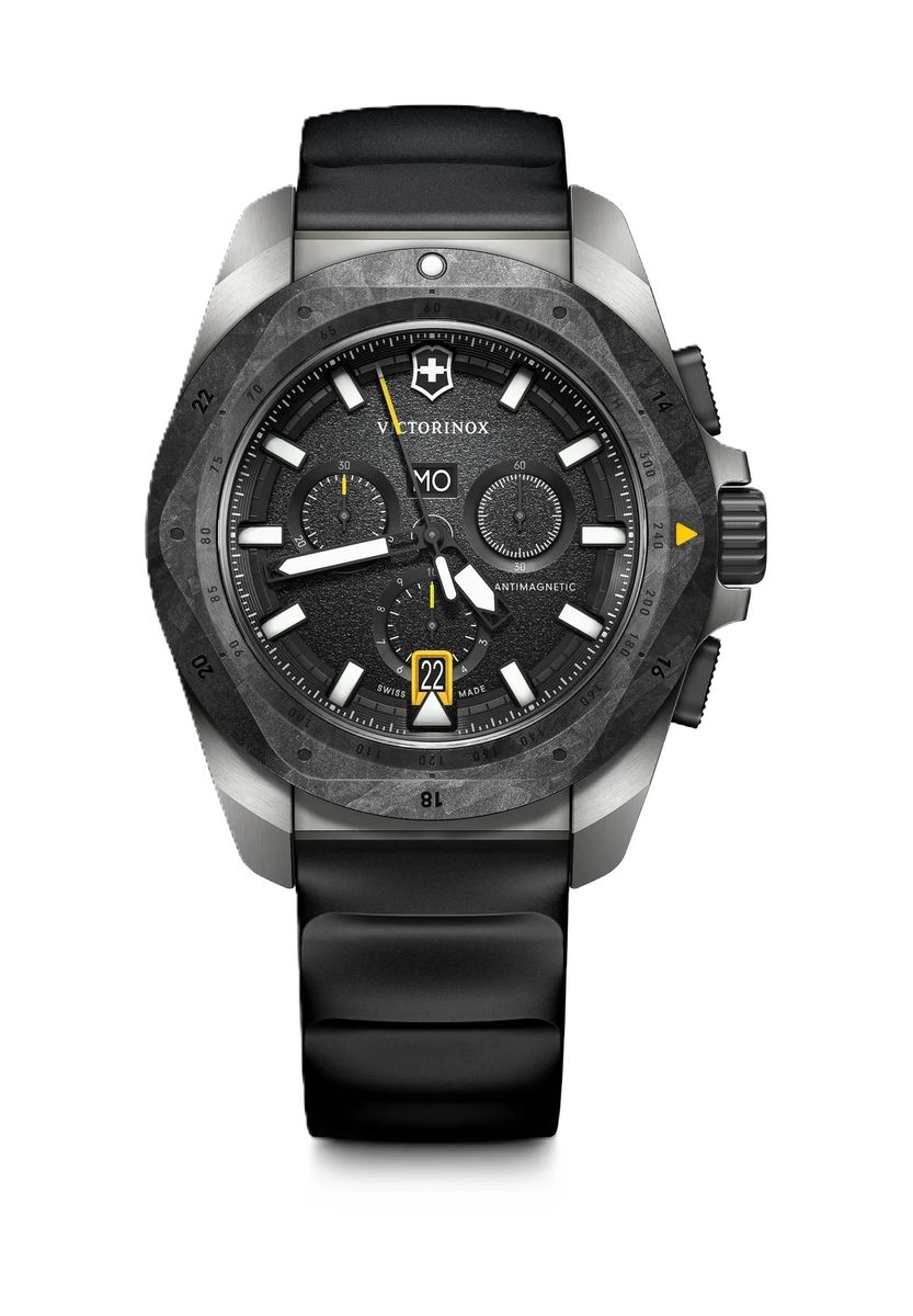 Robuster Titan-Chronograph mit Kautschukarmband